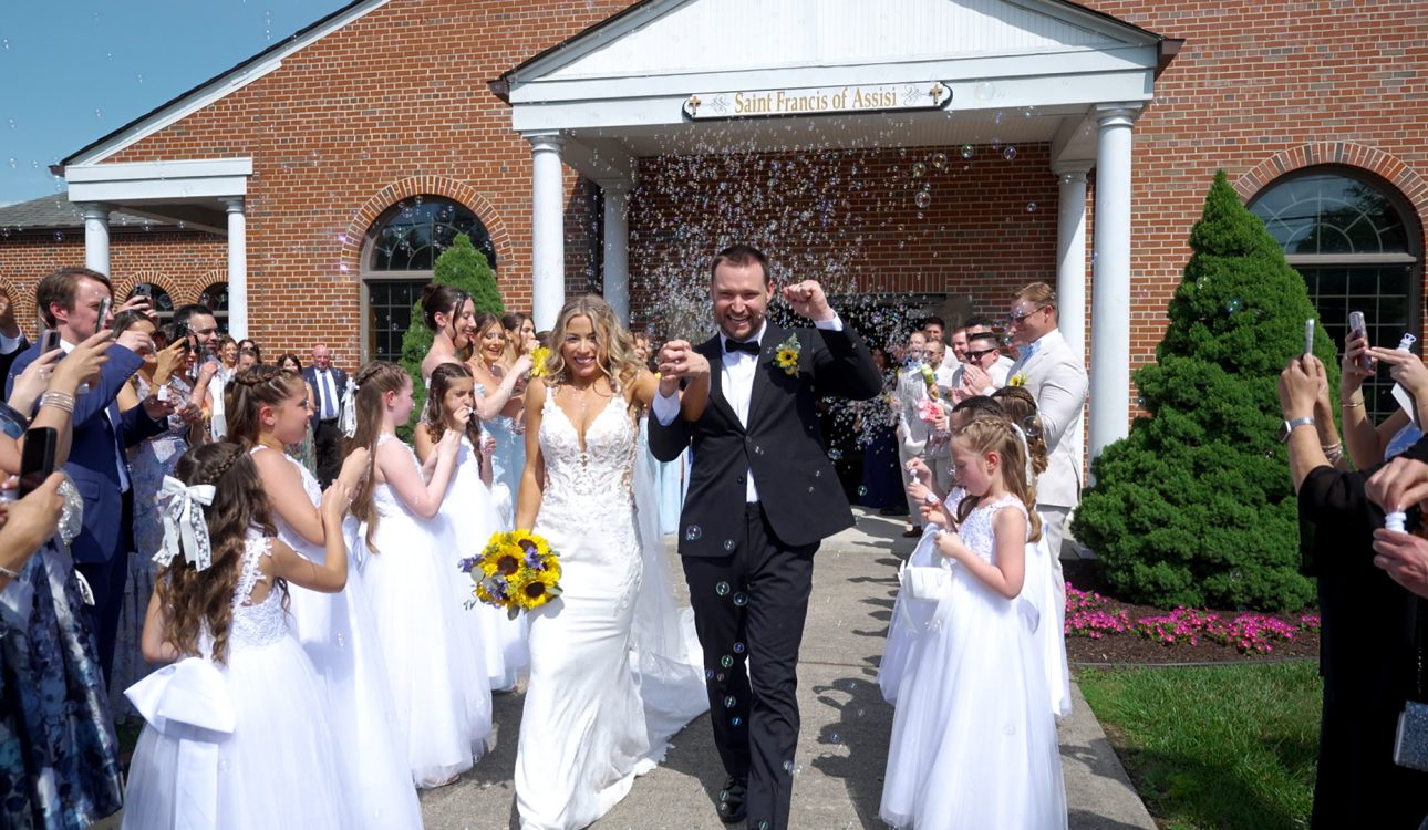The Hilltop Wedding video of Rachel & Ray